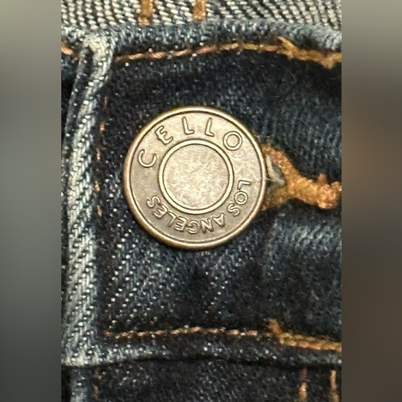 A pair of women’s CELLO Blue Denim Jeans size 1. - Picture 6 of 6